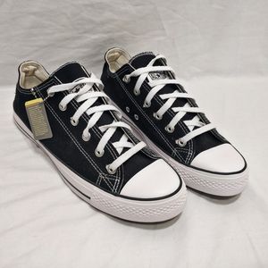 NWT Men's Converse